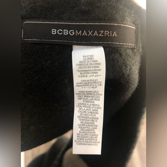 NWOT BCBGMaxAzria Colorblock Scarf - Picture 3 of 3